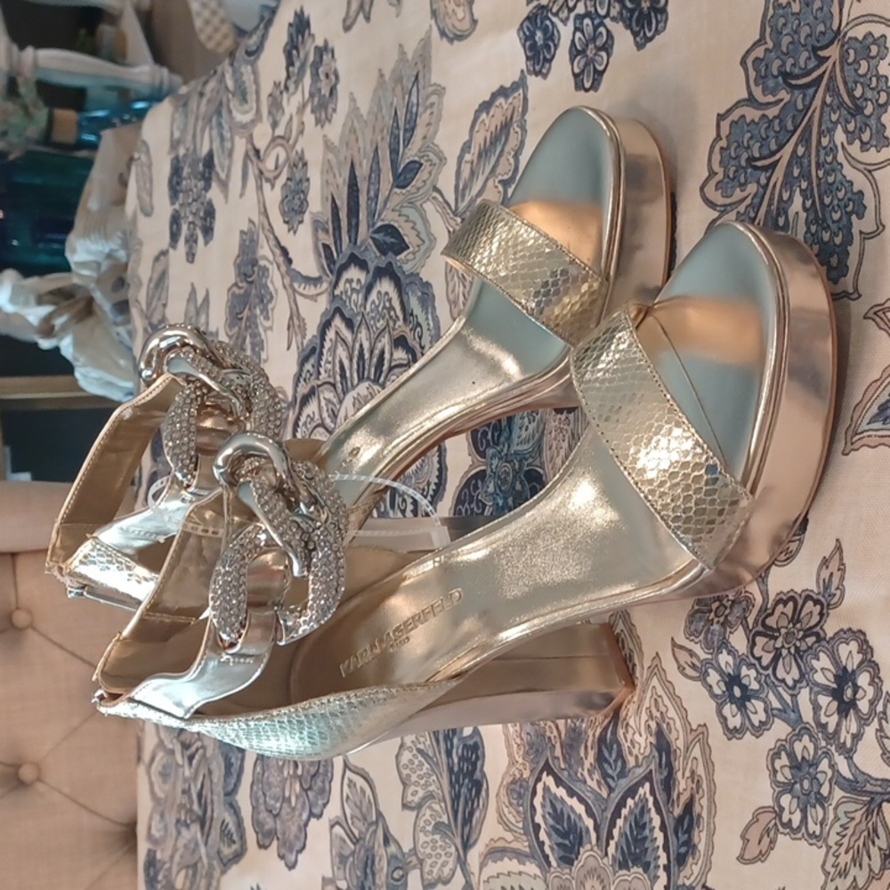 Karl Lagerfeld Paris Gold Snakeprint Anisha Platform Gold Sandal Size 11 NEW